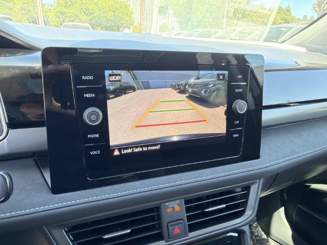 New 2026 Volkswagen Taos SE FWD image 22