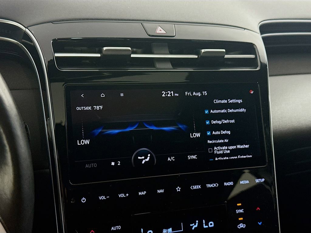 Used 2022 Hyundai Santa Cruz Limited image 41