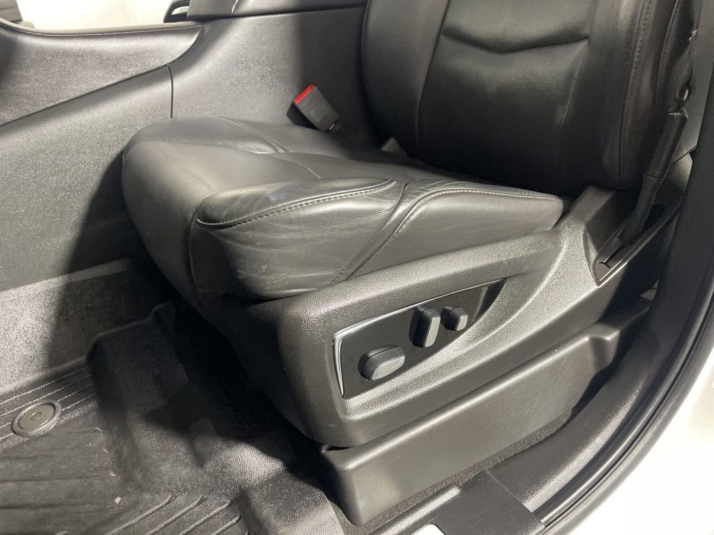 Used 2019 Cadillac Escalade Premium Luxury AWD/4WD image 11