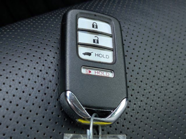 Used 2016 Honda CR-V Touring image 34