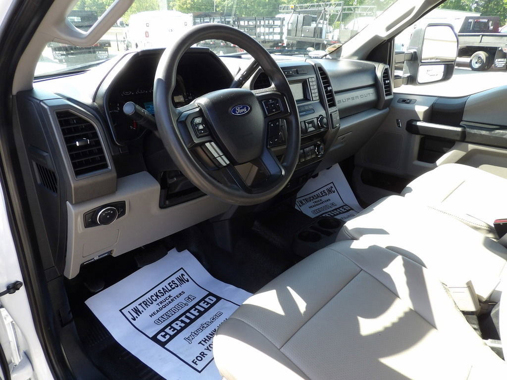 Used 2019 Ford F350 XL w/ Power Equipment Group AWD/4WD image 16