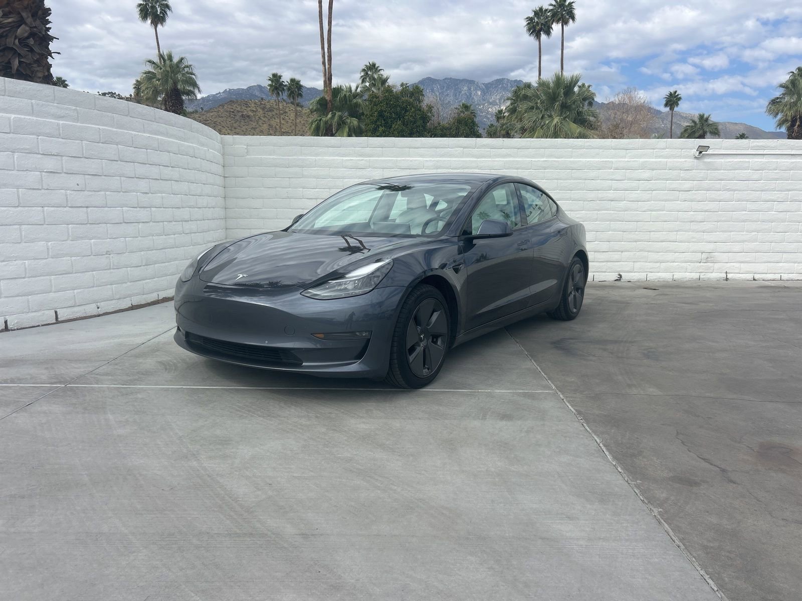 Used 2021 Tesla Model 3 Long Range image 1