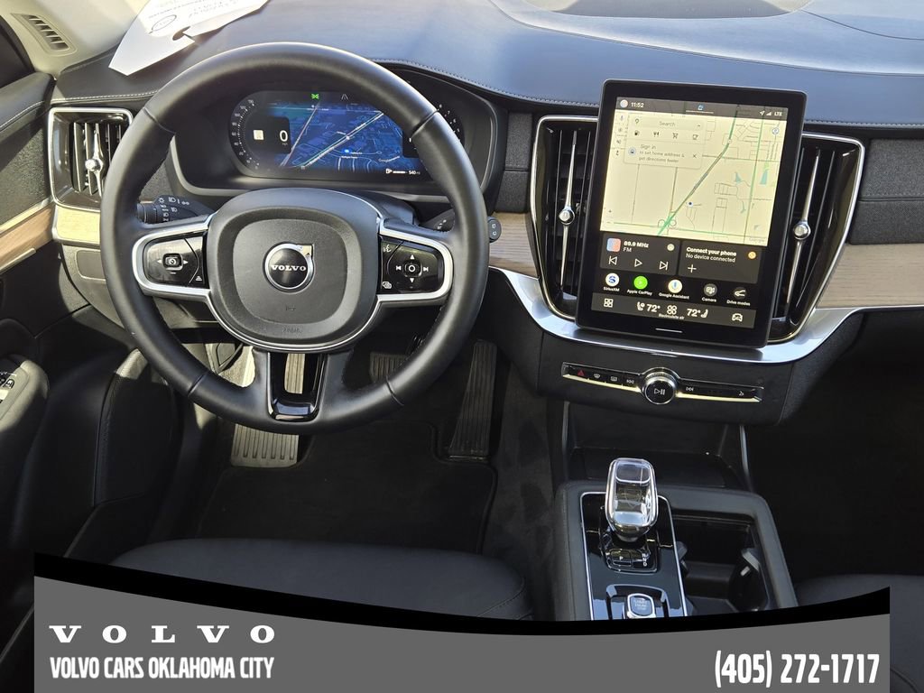 Certified 2025 Volvo XC90 B6 Plus image 26