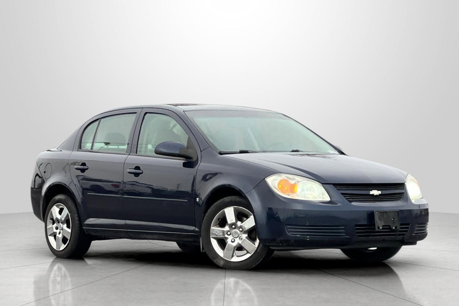 Used 2008 Chevrolet Cobalt LT w/ Preferred Equipment Group image 3