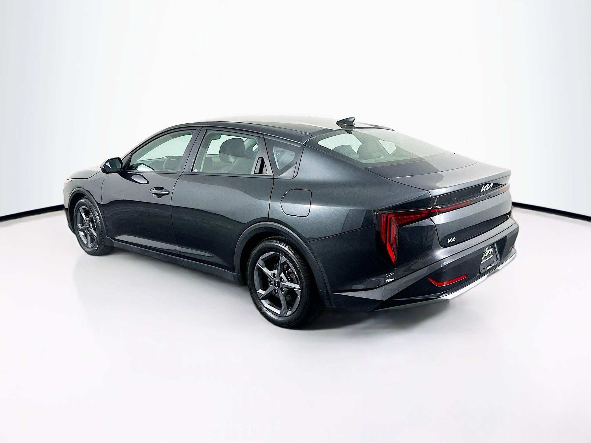 Used 2025 Kia K4 LXS image 5