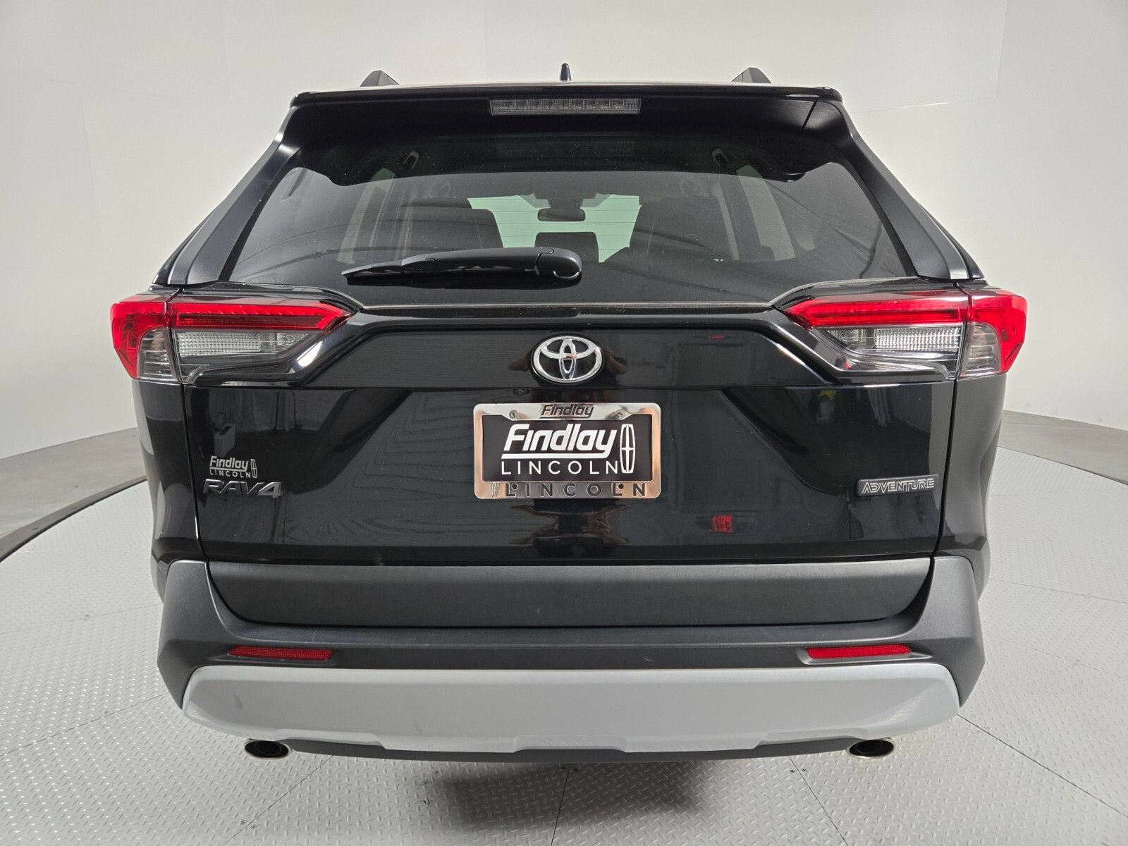 Used 2024 Toyota RAV4 Adventure AWD/4WD image 5