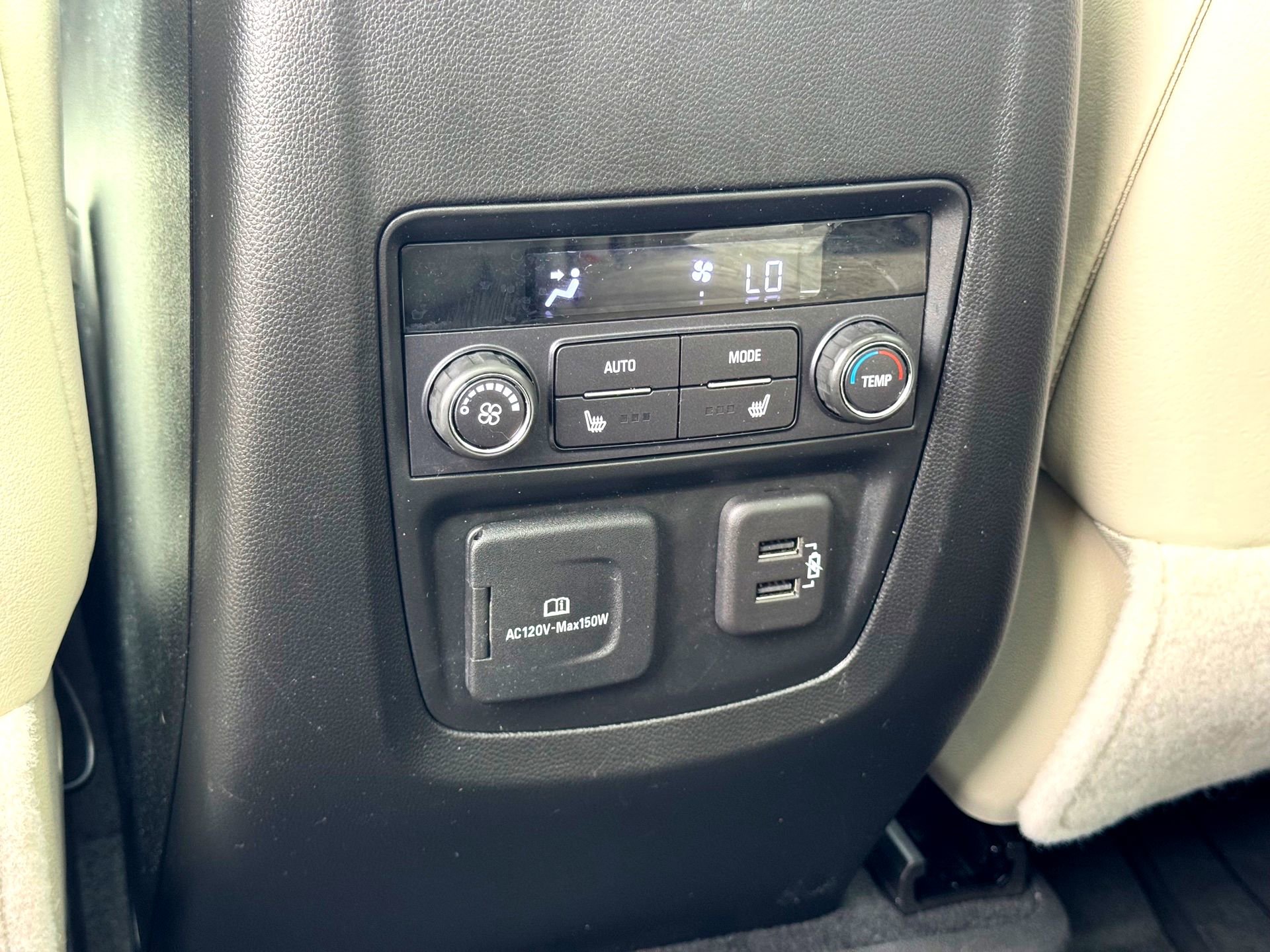 Used 2024 Buick Enclave Avenir w/ Avenir Technology Package image 23