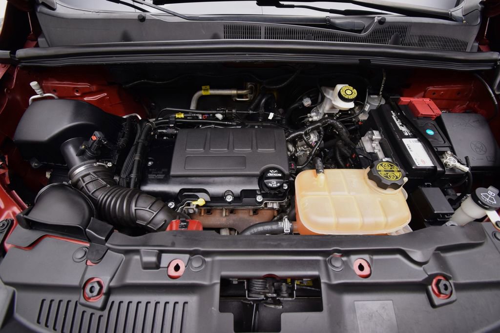 Used 2021 Chevrolet Trax LT w/ Driver Confidence Package image 22