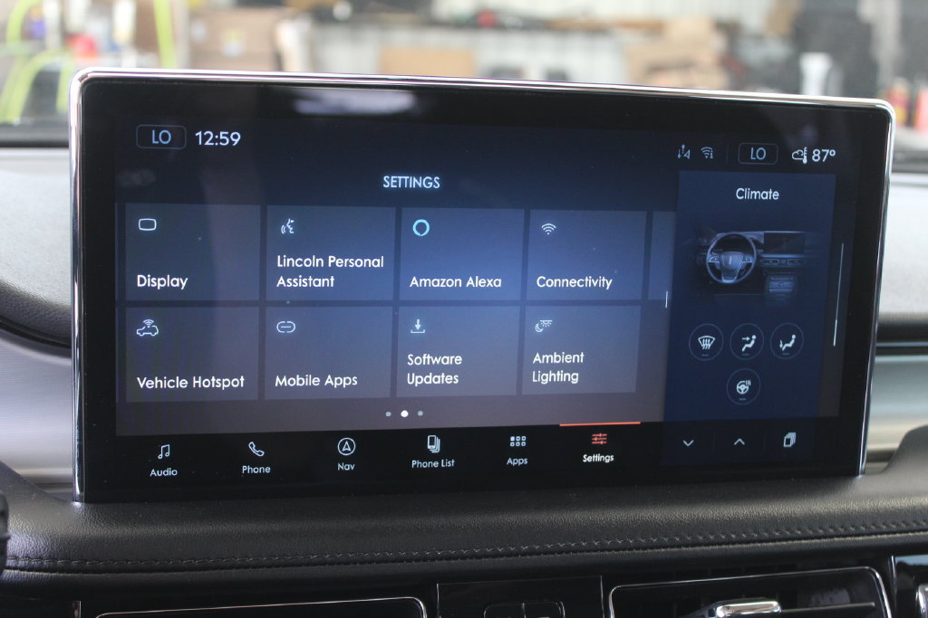 Used 2023 Lincoln Nautilus Reserve w/ Monochromatic Package AWD/4WD image 18