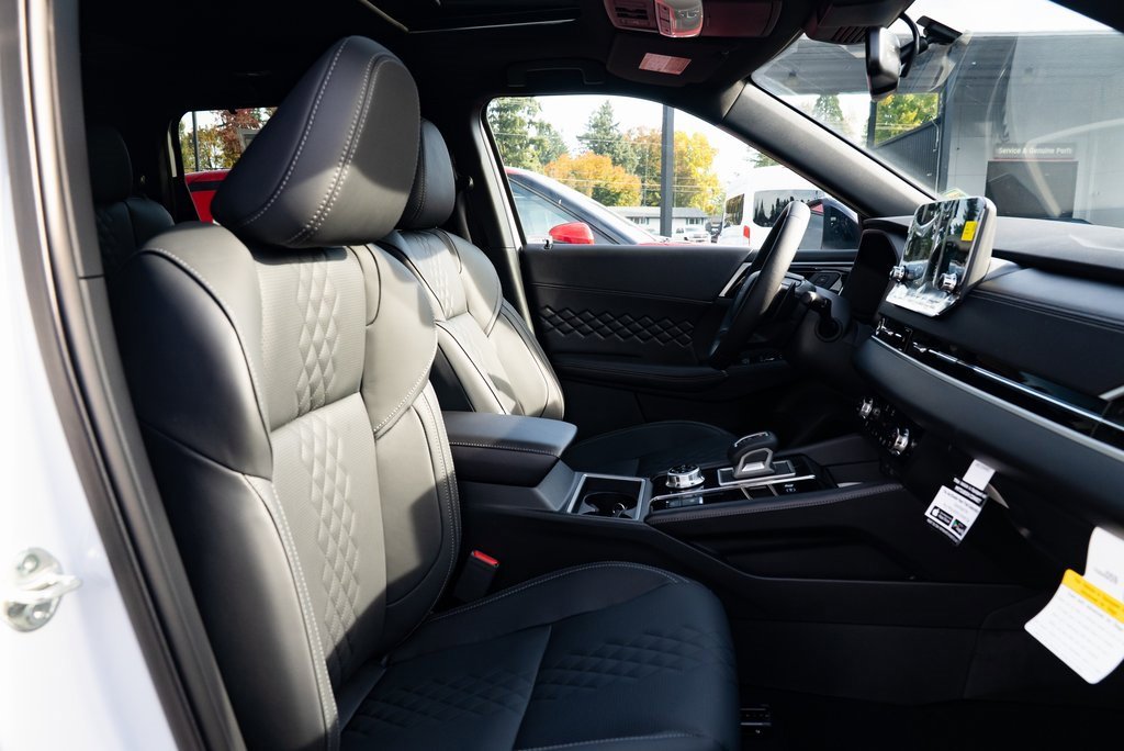 New 2025 Mitsubishi Outlander SEL Black Edition image 24