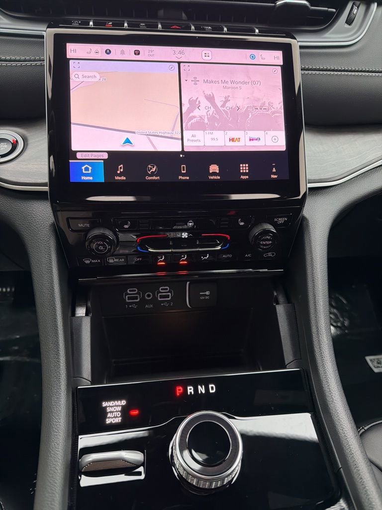 New 2025 Jeep Grand Cherokee Limited image 13