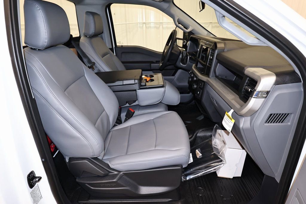 New 2026 Ford F550 2WD Regular Cab Super Duty image 12