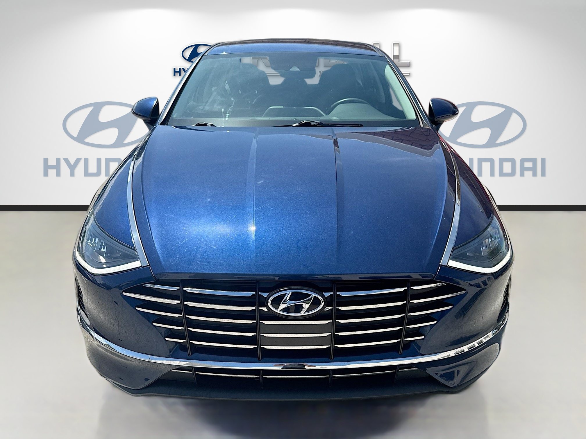 Used 2022 Hyundai Sonata SE FWD image 2
