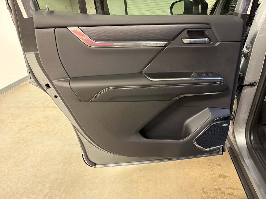 New 2026 GMC Acadia Elevation w/ Black Edition FWD image 28