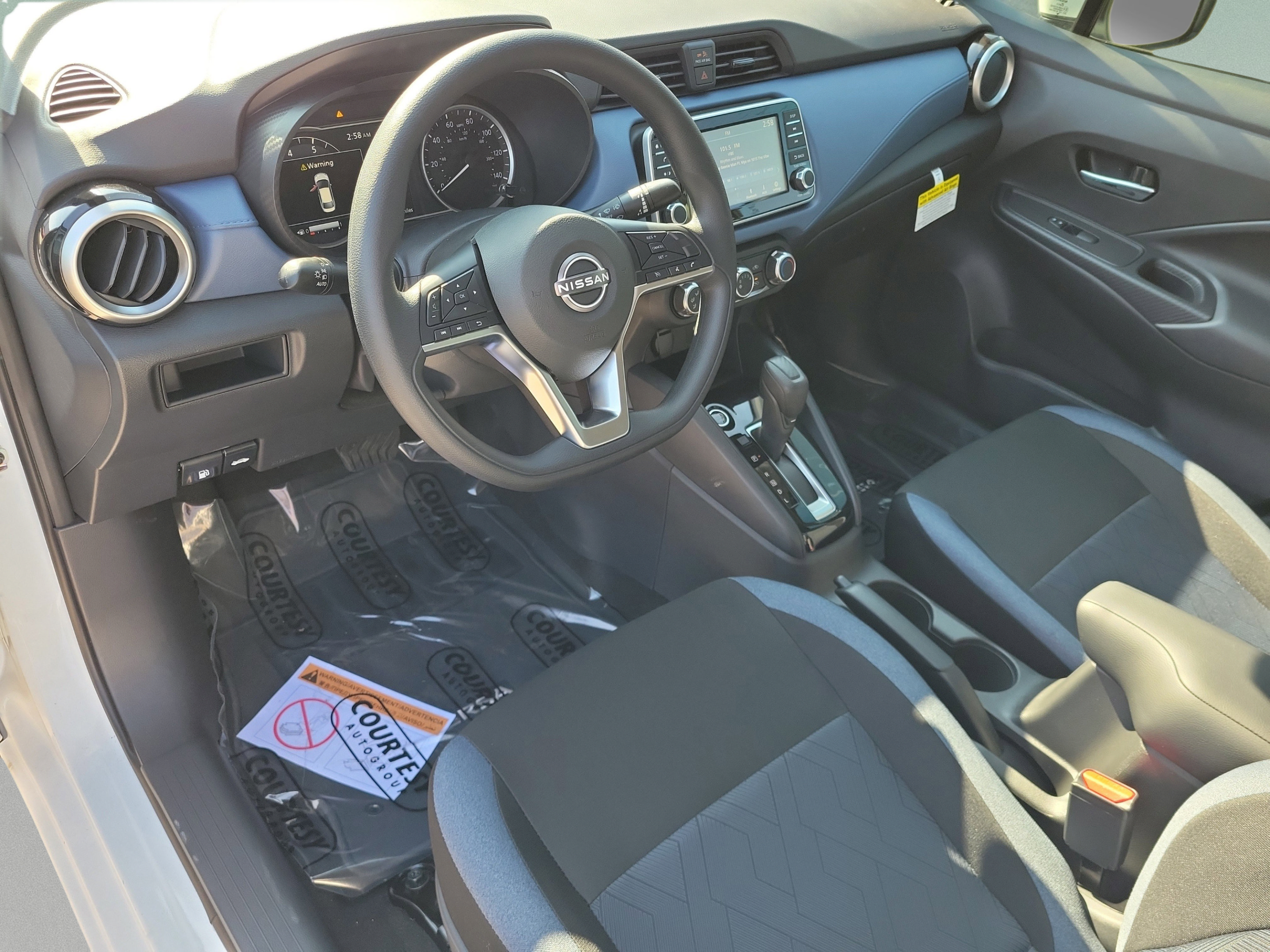 New 2025 Nissan Versa SV w/ Trunk Package FWD image 18