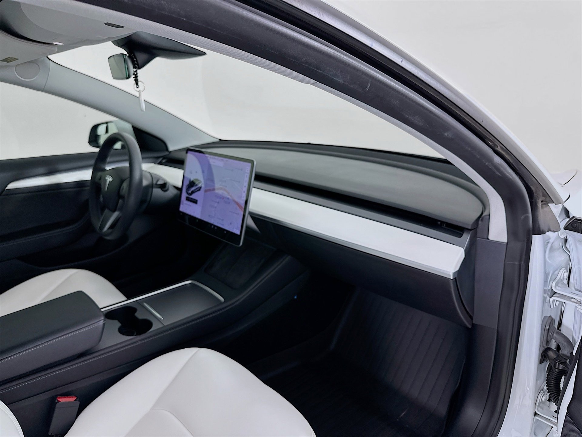 Used 2022 Tesla Model 3 Long Range image 32