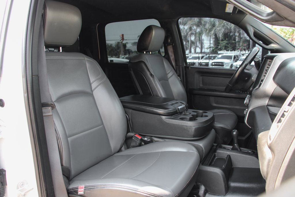 Used 2021 RAM 5500 Tradesman w/ Chrome Appearance Group image 36