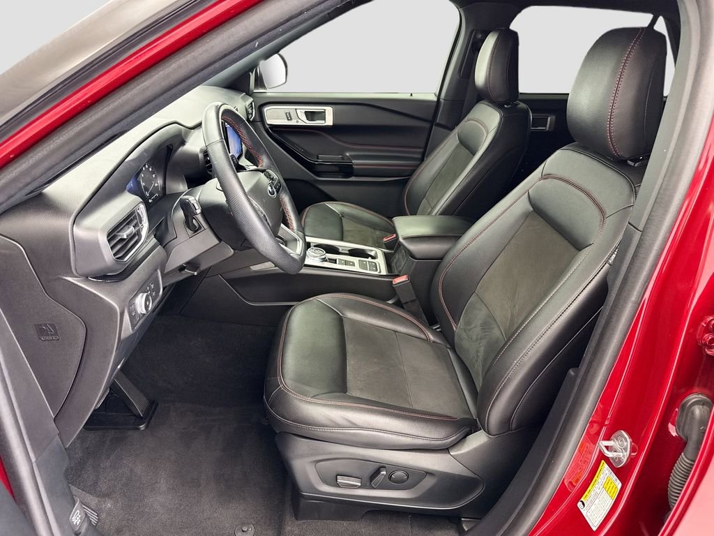 Used 2022 Ford Explorer ST-Line image 18