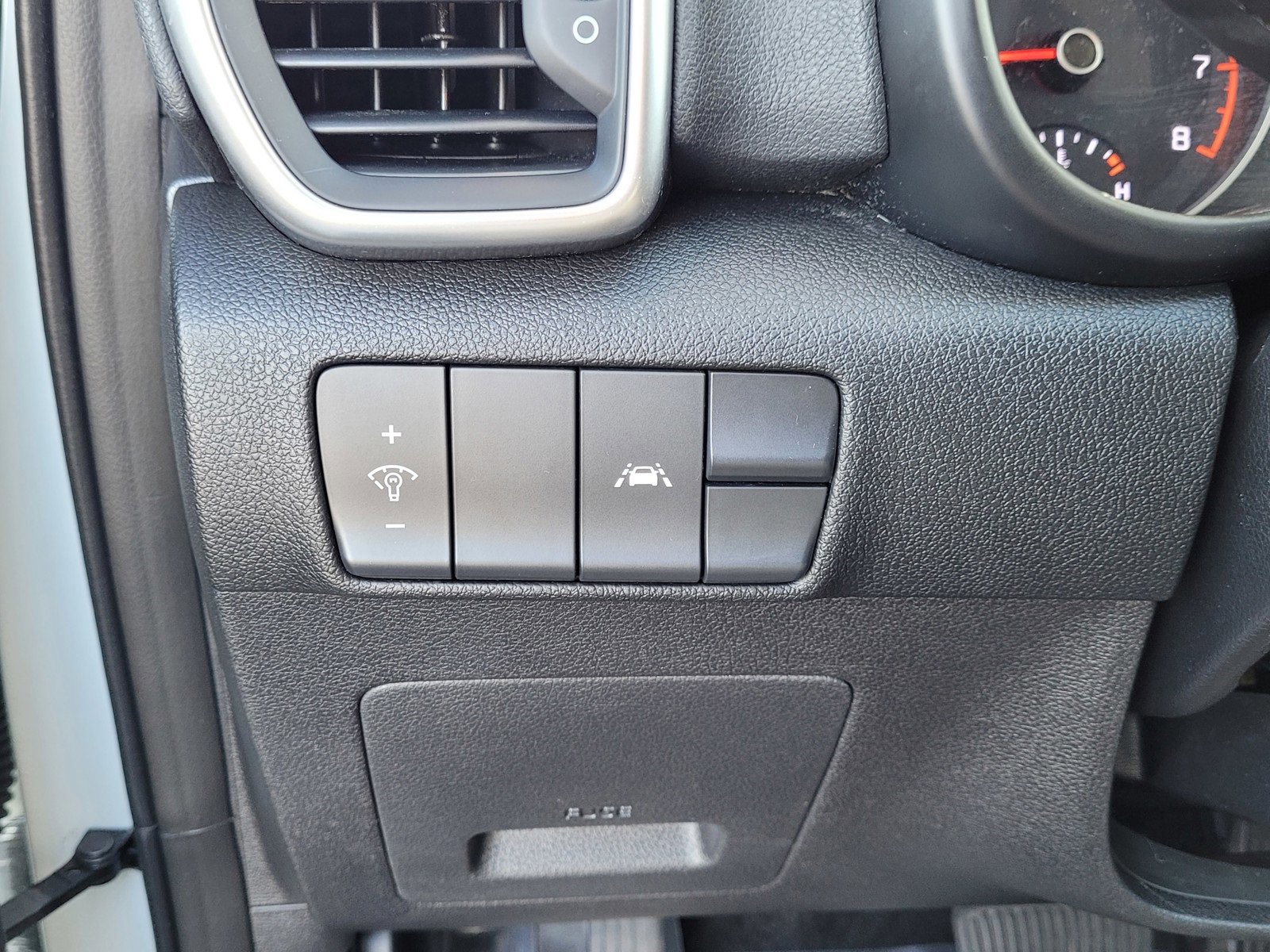 Used 2021 Kia Sportage LX image 18