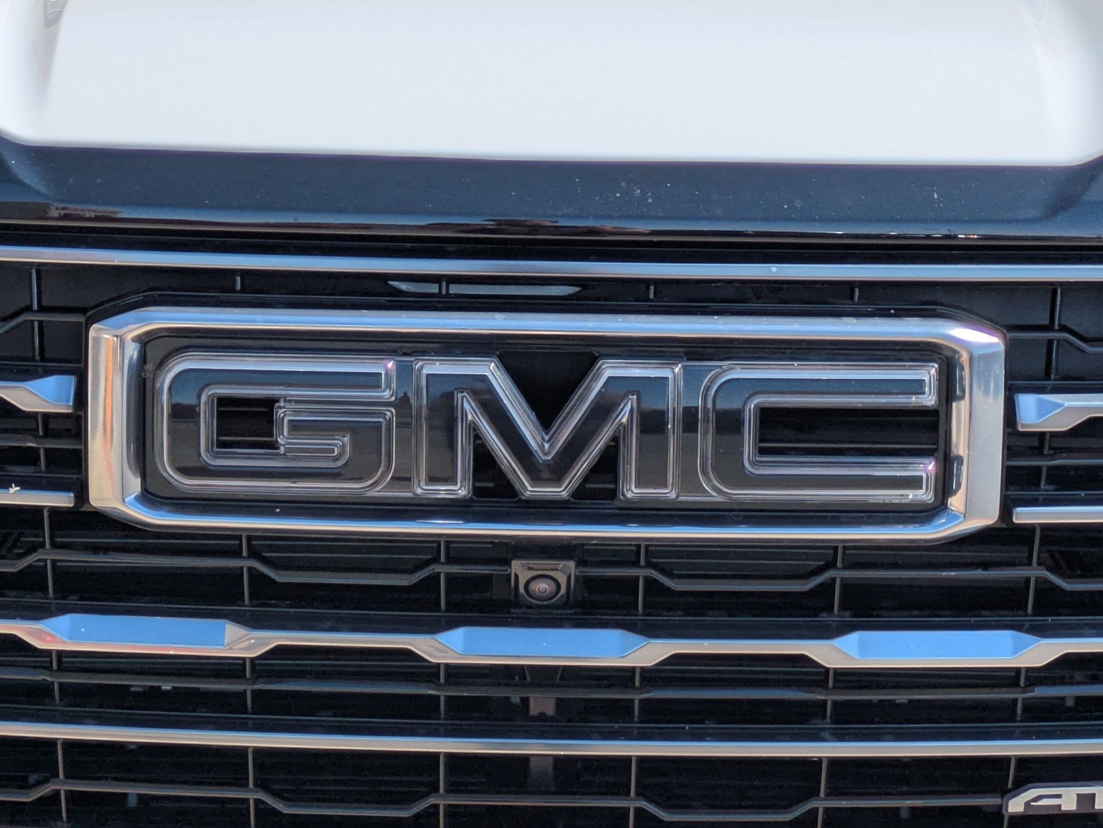 Certified 2025 GMC Yukon XL AT4 w/ AT4 Premium Plus Package AWD/4WD image 14