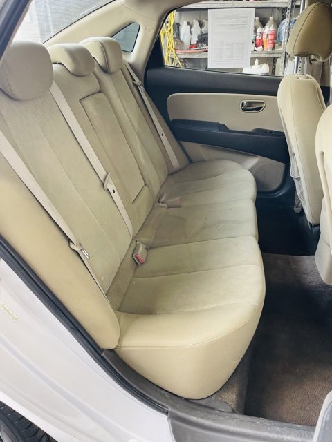 Used 2010 Hyundai Elantra GLS w/ Sunroof Pkg 3 image 15