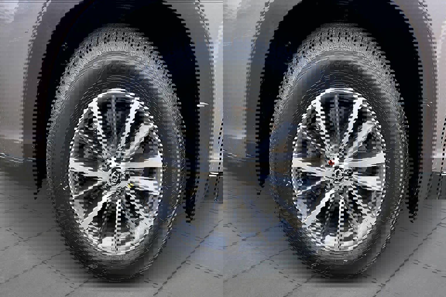 Certified 2019 Toyota Highlander XLE image 11