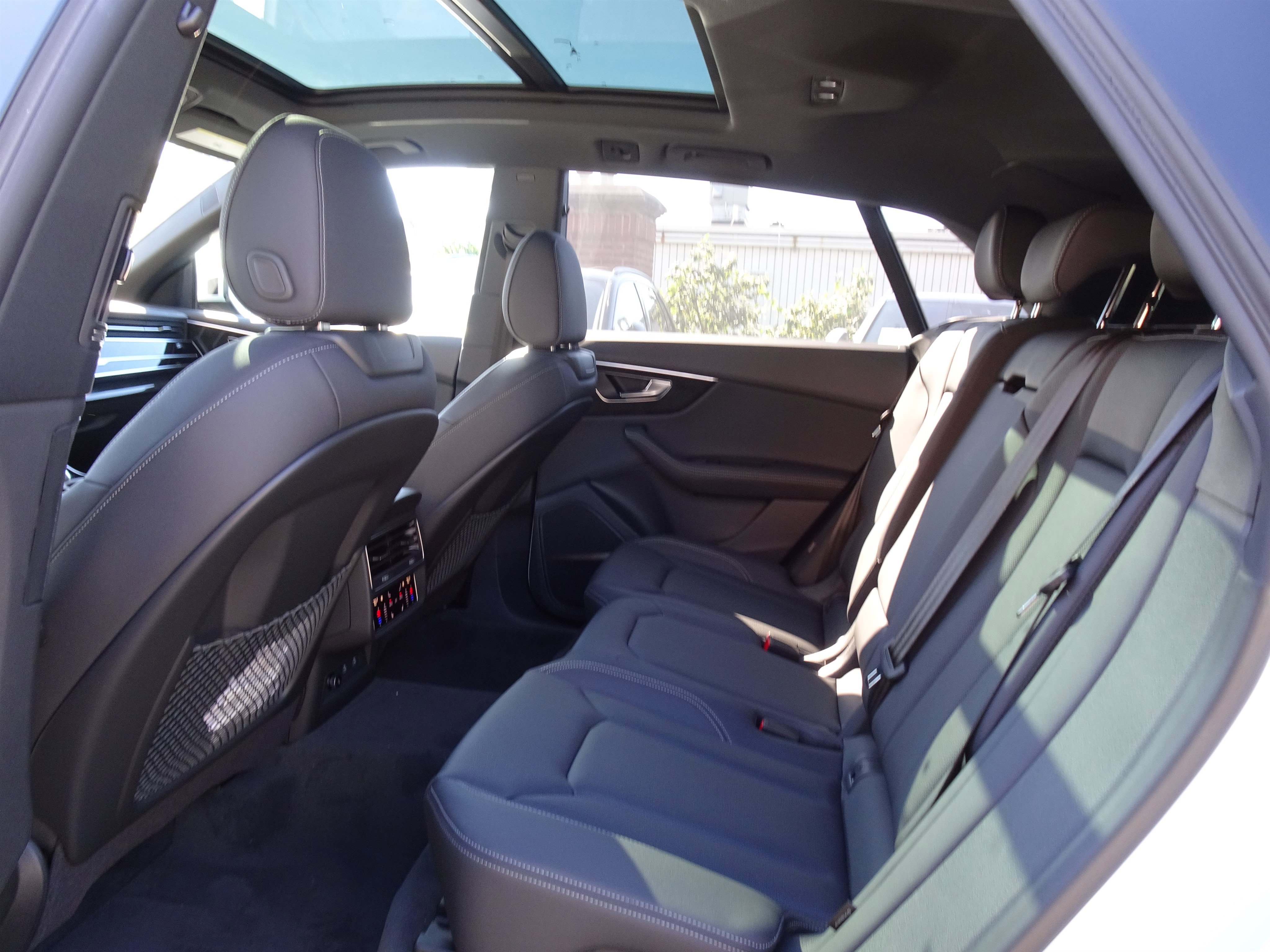 New 2026 Audi Q8 Premium Plus image 6