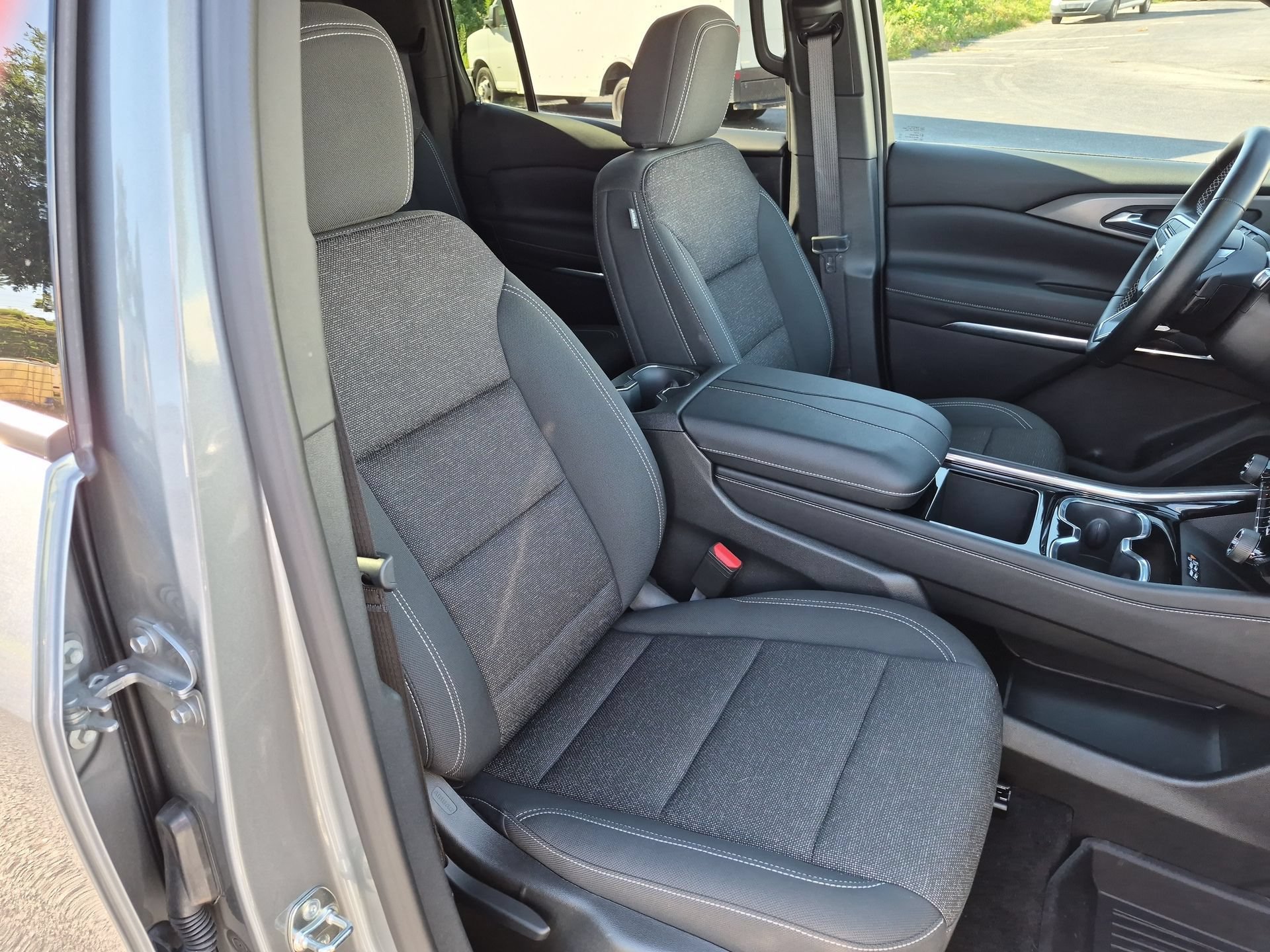 Certified 2026 Chevrolet Traverse LT w/ LPO, Floor Liner Package AWD/4WD image 28