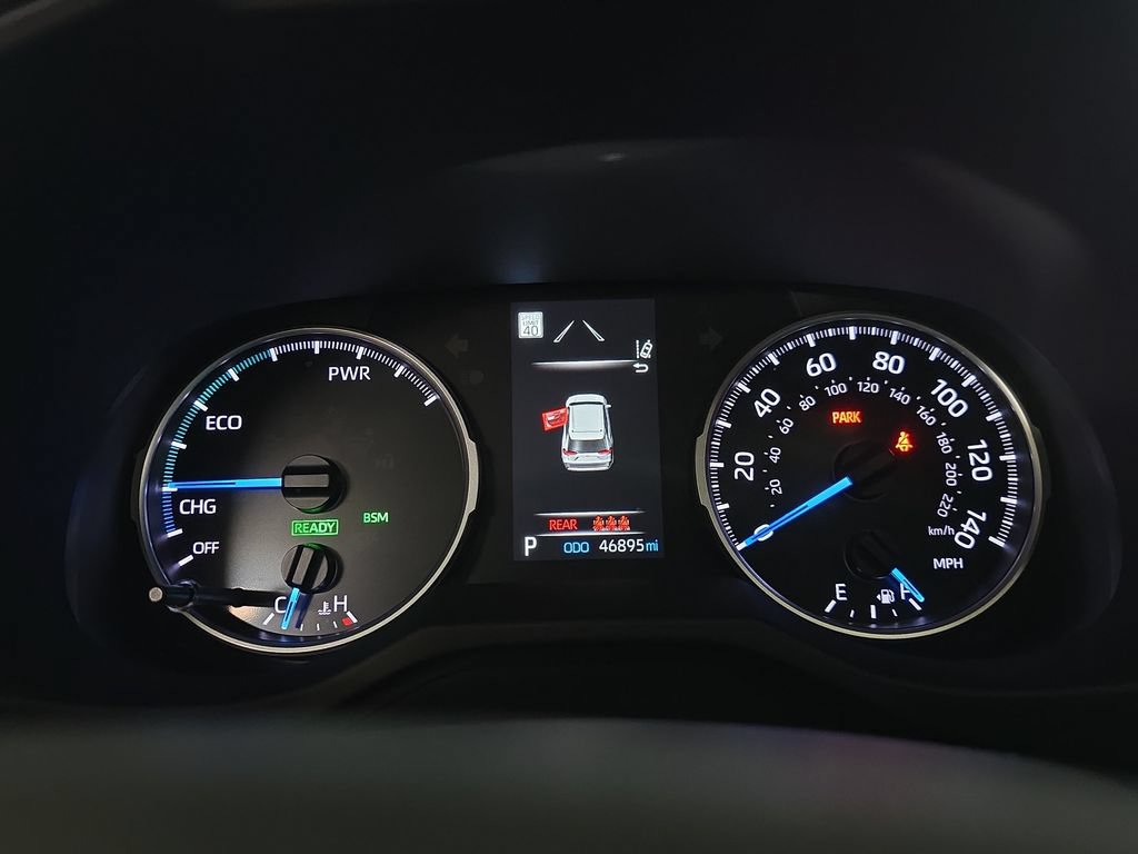 Used 2022 Toyota RAV4 XLE Premium AWD/4WD image 19