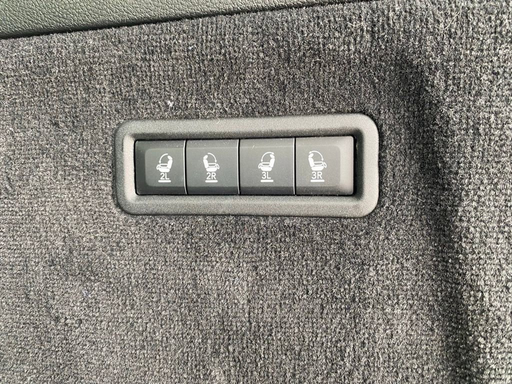 Used 2024 Jeep Grand Wagoneer L Series III image 38