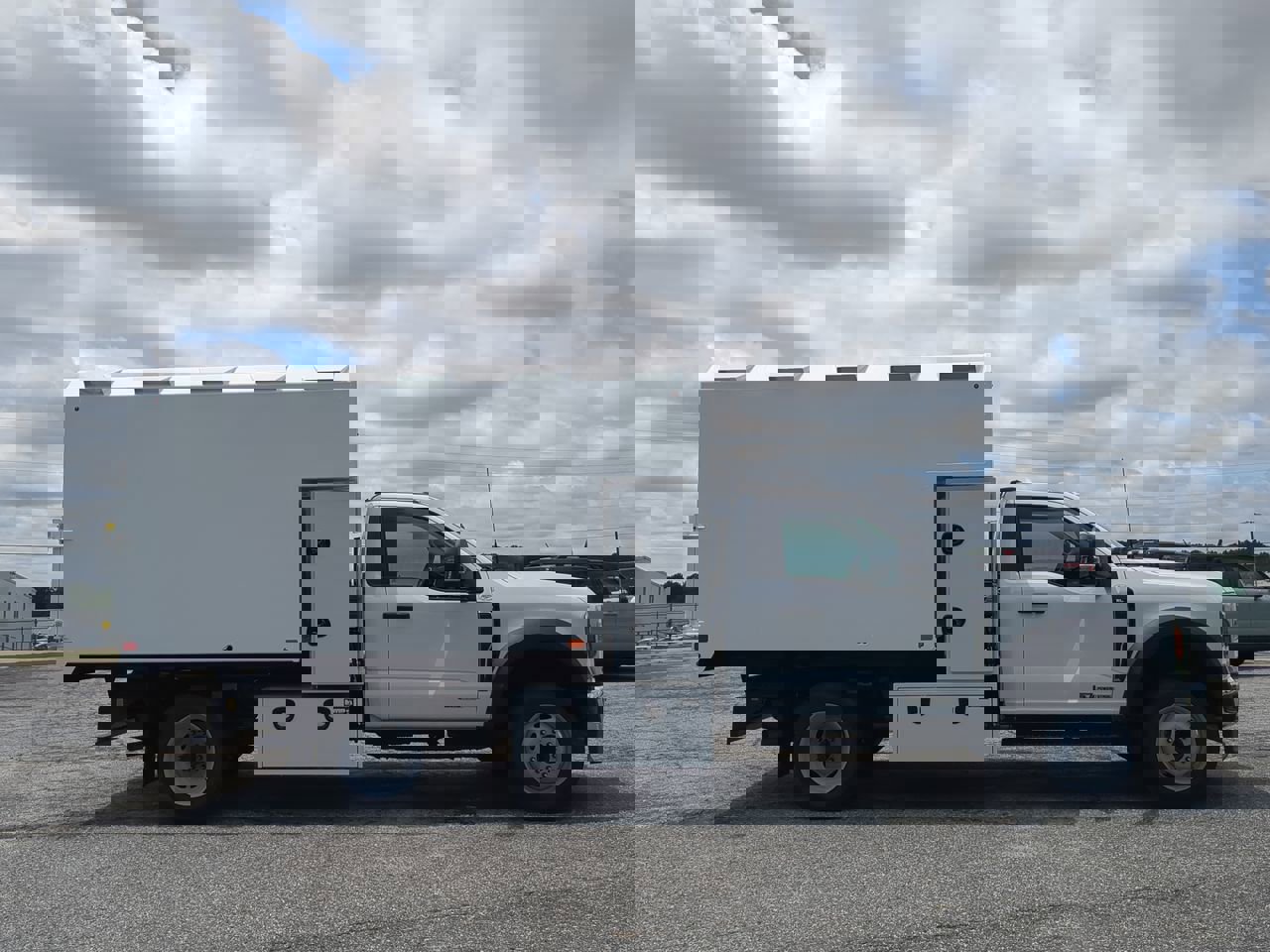 New 2025 Ford F550 2WD Regular Cab Super Duty video 2