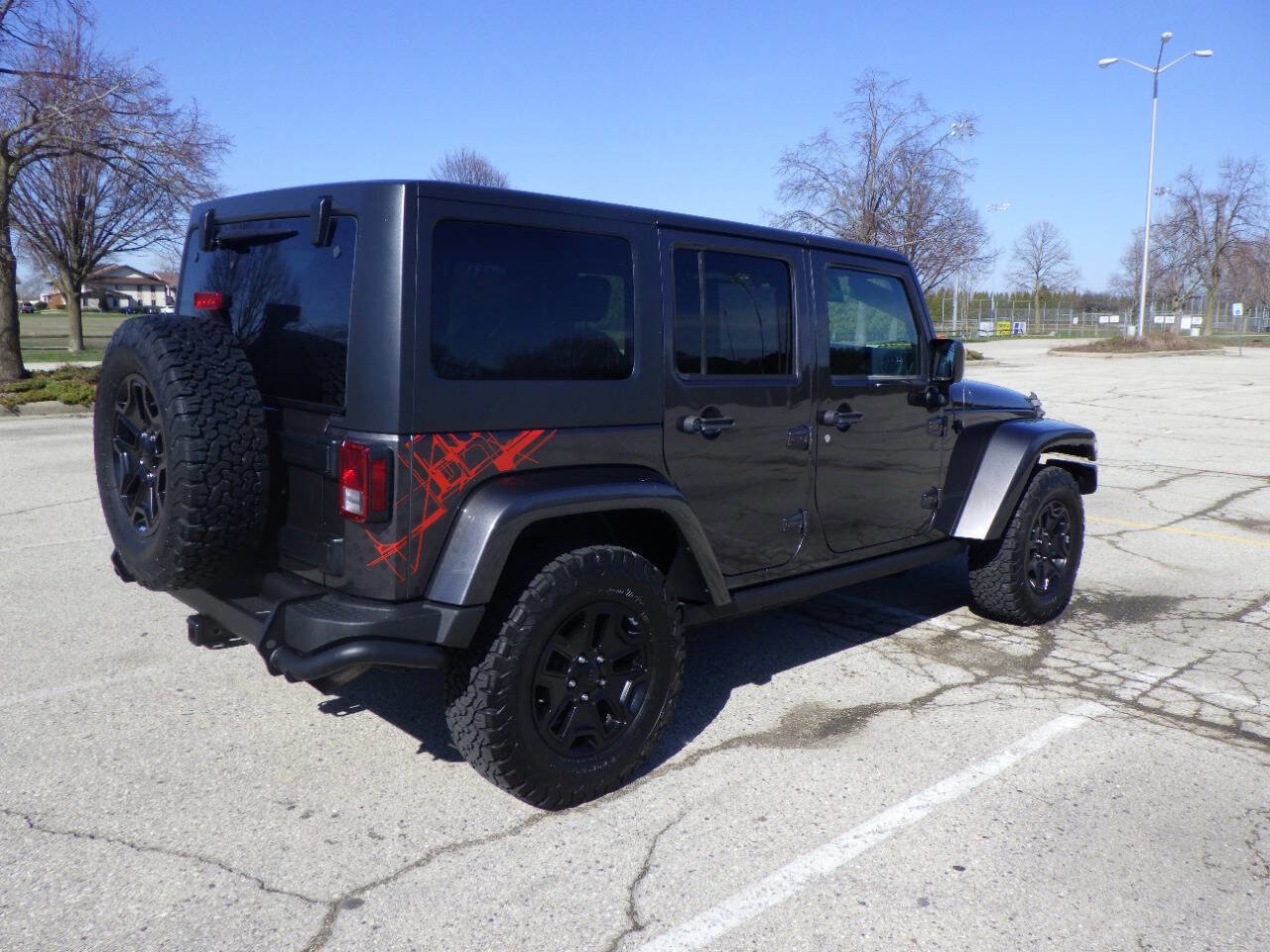 Used 2016 Jeep Wrangler Unlimited Sahara AWD/4WD image 7