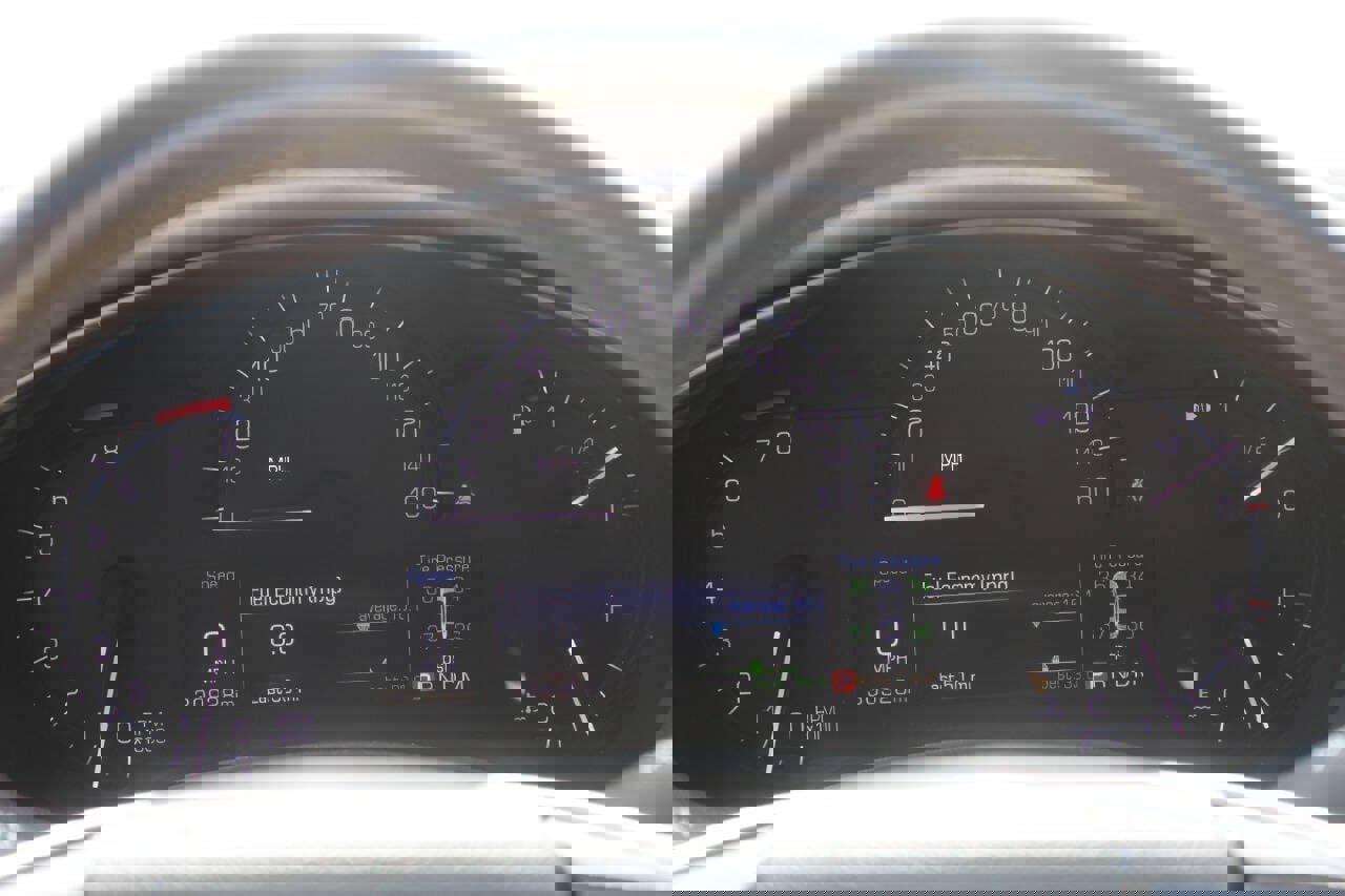 Used 2016 Cadillac XTS Luxury w/ Driver Awareness Package image 19