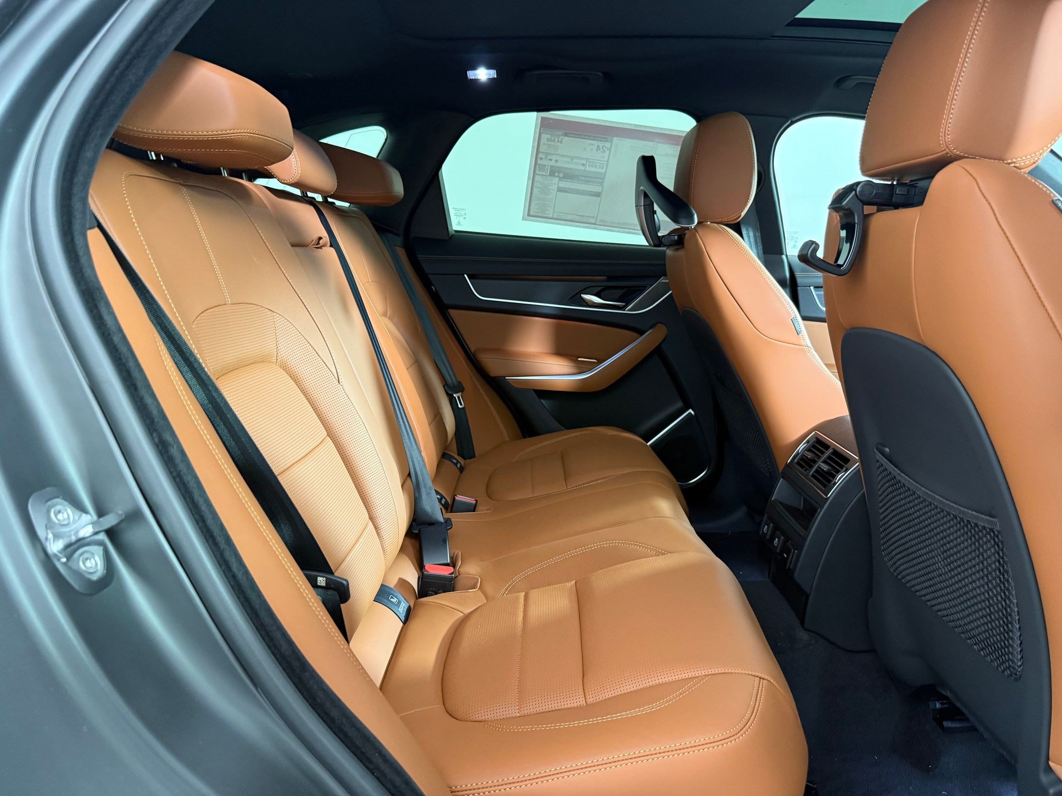 New 2026 Jaguar F-PACE R-Dynamic S AWD/4WD image 29