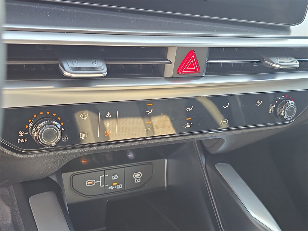 New 2026 Kia Sorento LX image 27