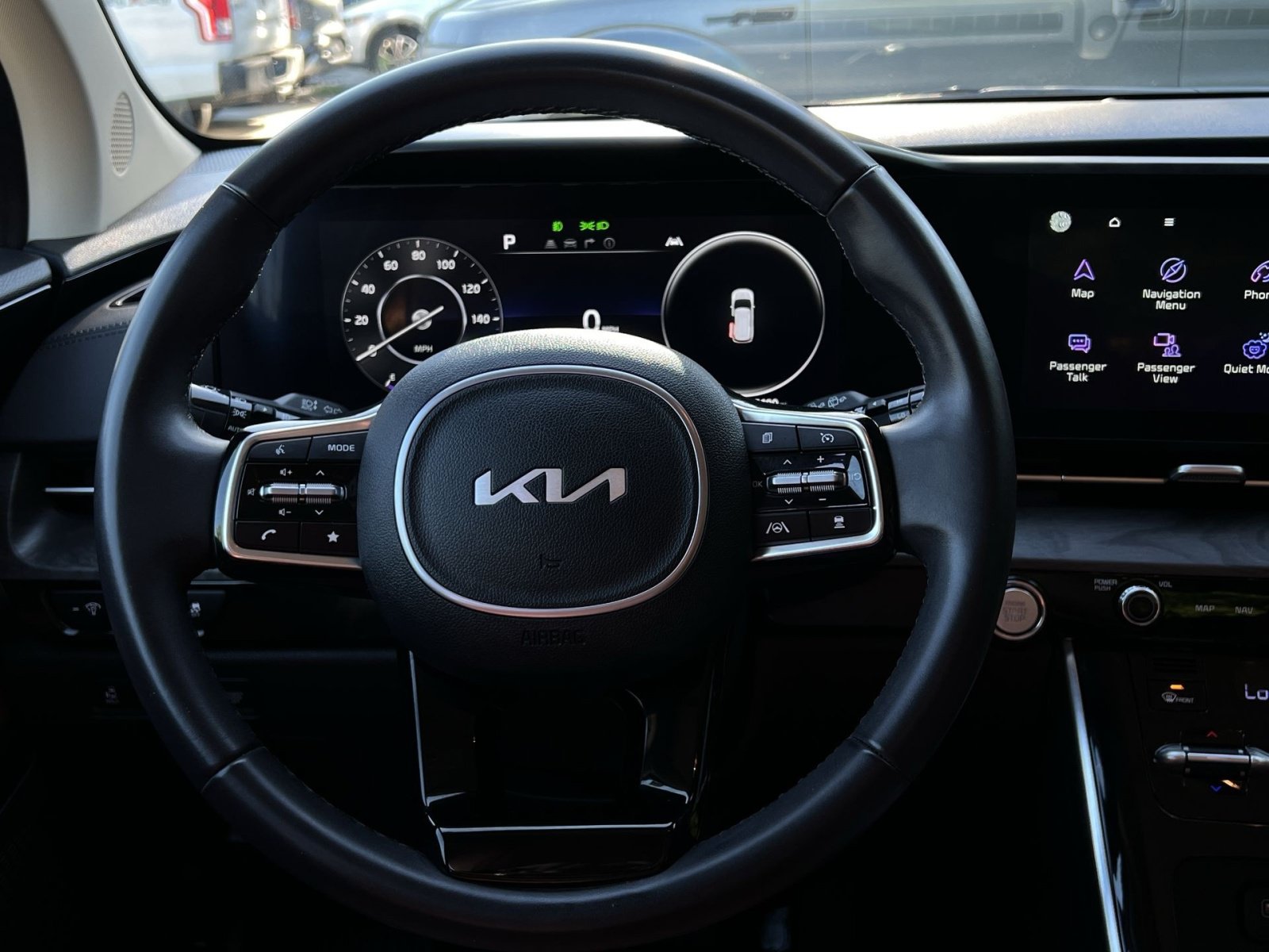 Used 2024 Kia Carnival SX FWD image 30