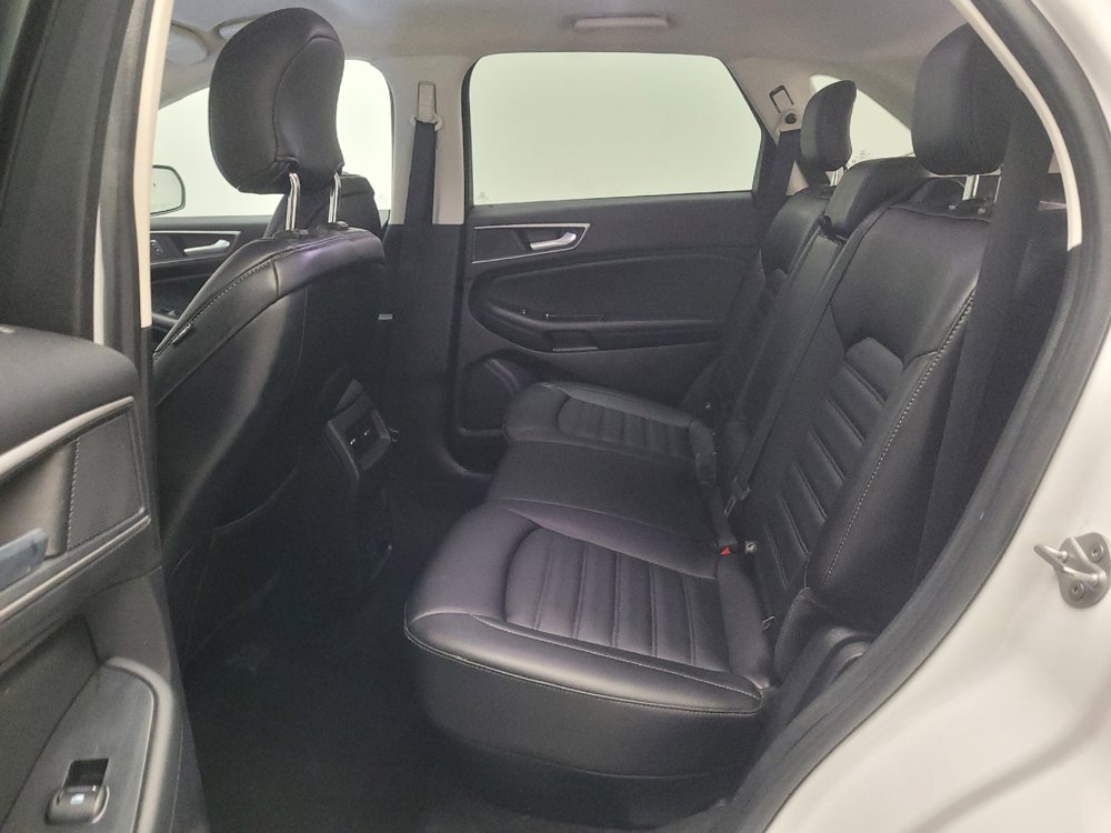 Used 2019 Ford Edge SEL w/ Equipment Group 201A FWD image 18