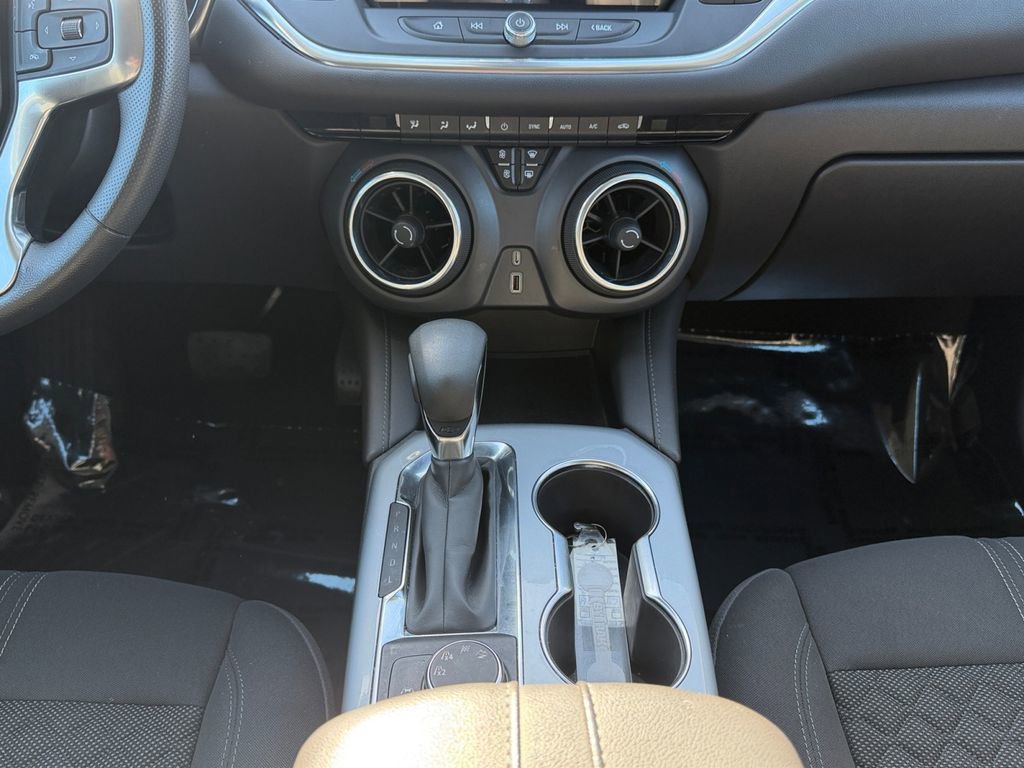 Used 2022 Chevrolet Blazer LT image 15