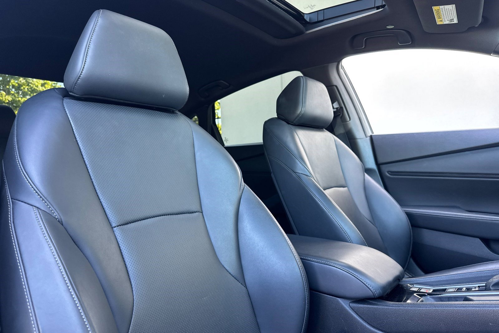 Used 2025 Honda Accord Sport image 30