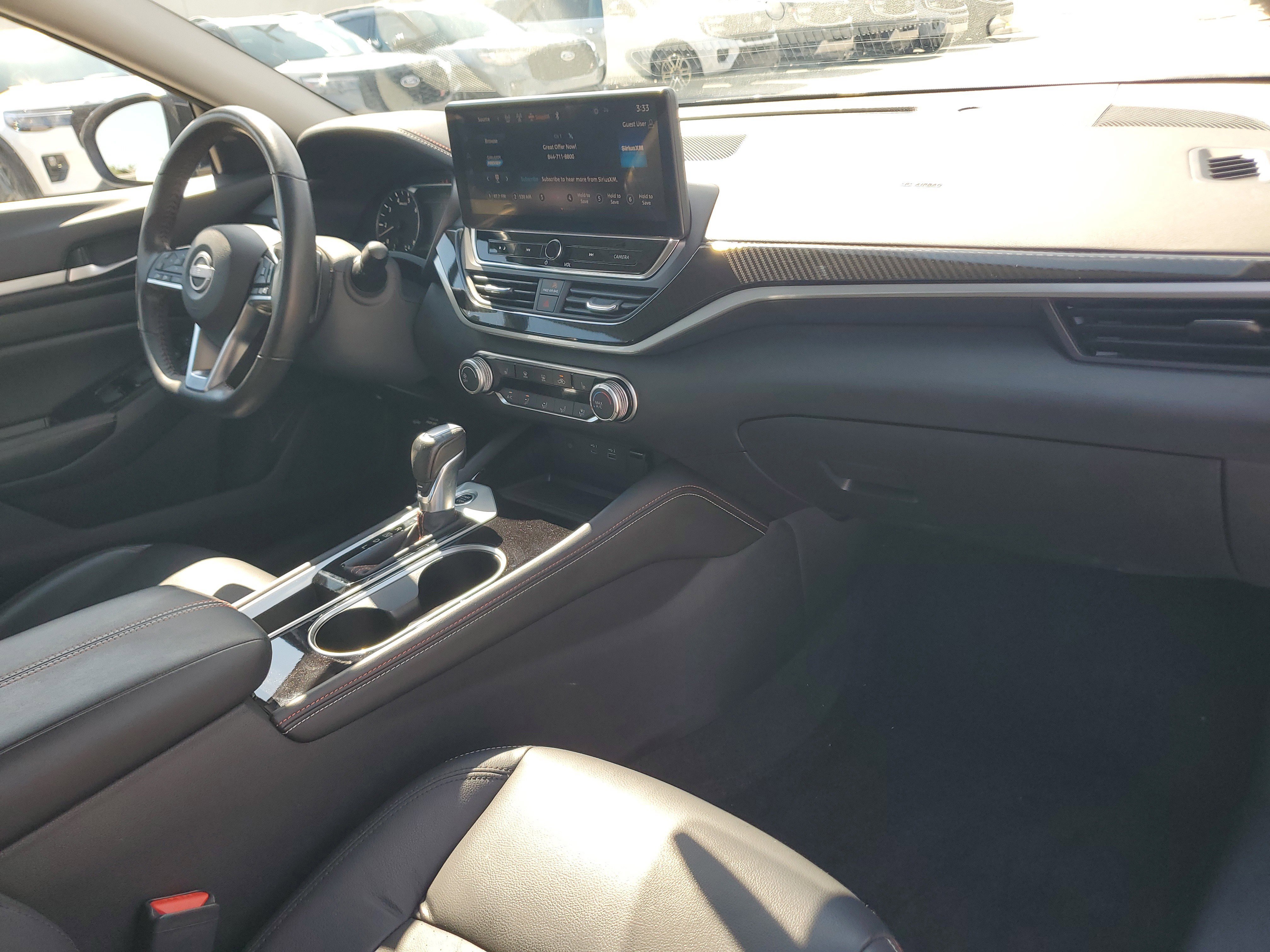 Used 2024 Nissan Altima 2.5 SR w/ SR Premium Package image 17