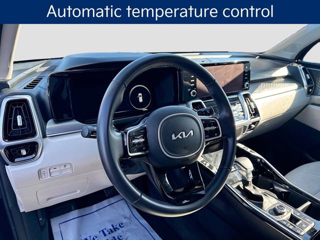 Certified 2023 Kia Sorento SX image 12