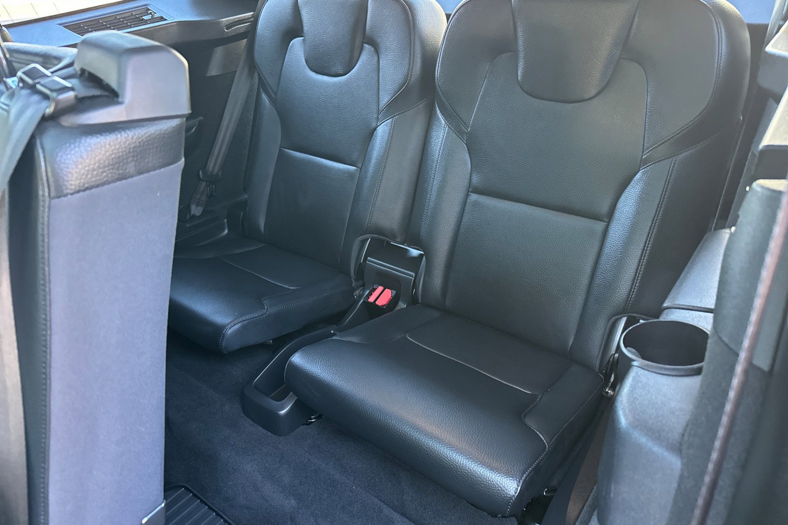 Certified 2023 Volvo XC90 B5 Plus AWD/4WD image 18