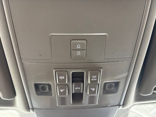 Used 2023 Volkswagen Atlas SEL AWD/4WD image 52