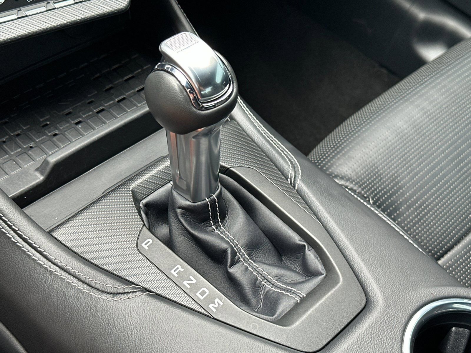 Used 2024 Ford Mustang GT Premium image 23