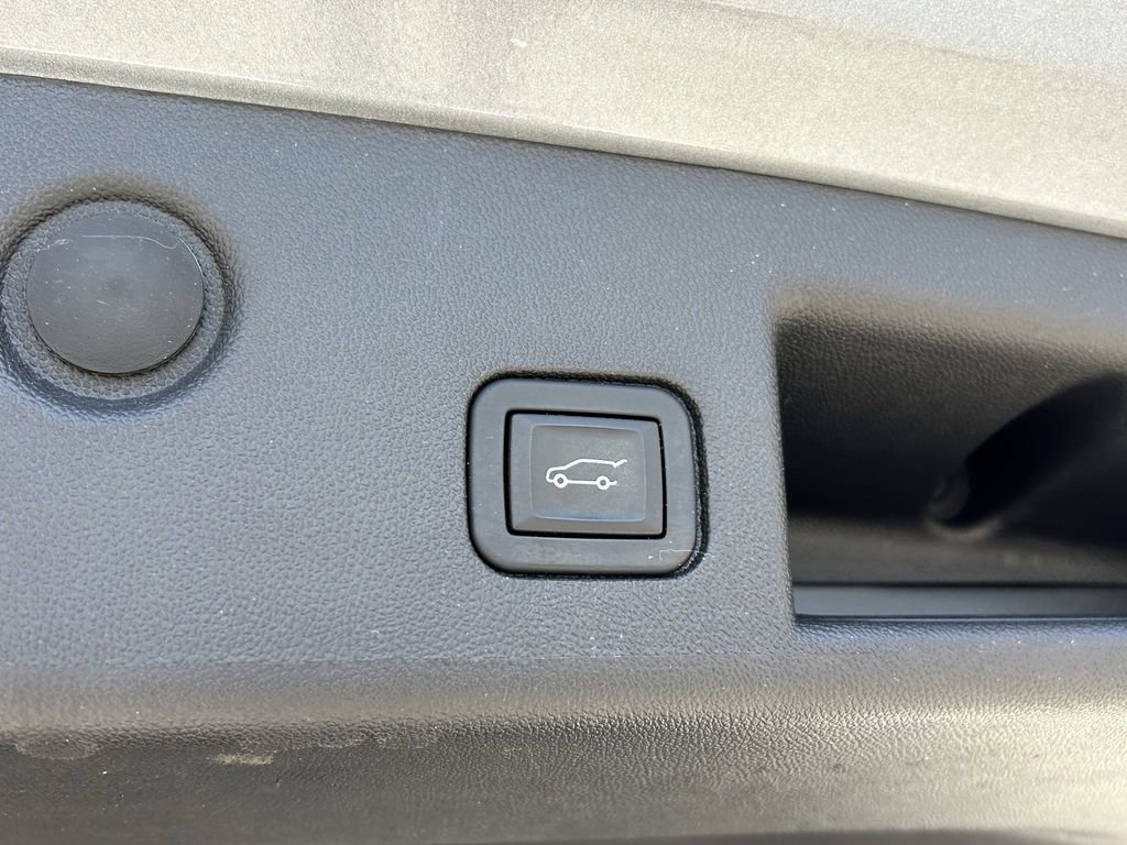 Used 2024 Chevrolet Equinox LT image 13