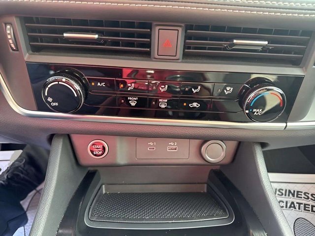 Used 2022 Nissan Rogue S image 18