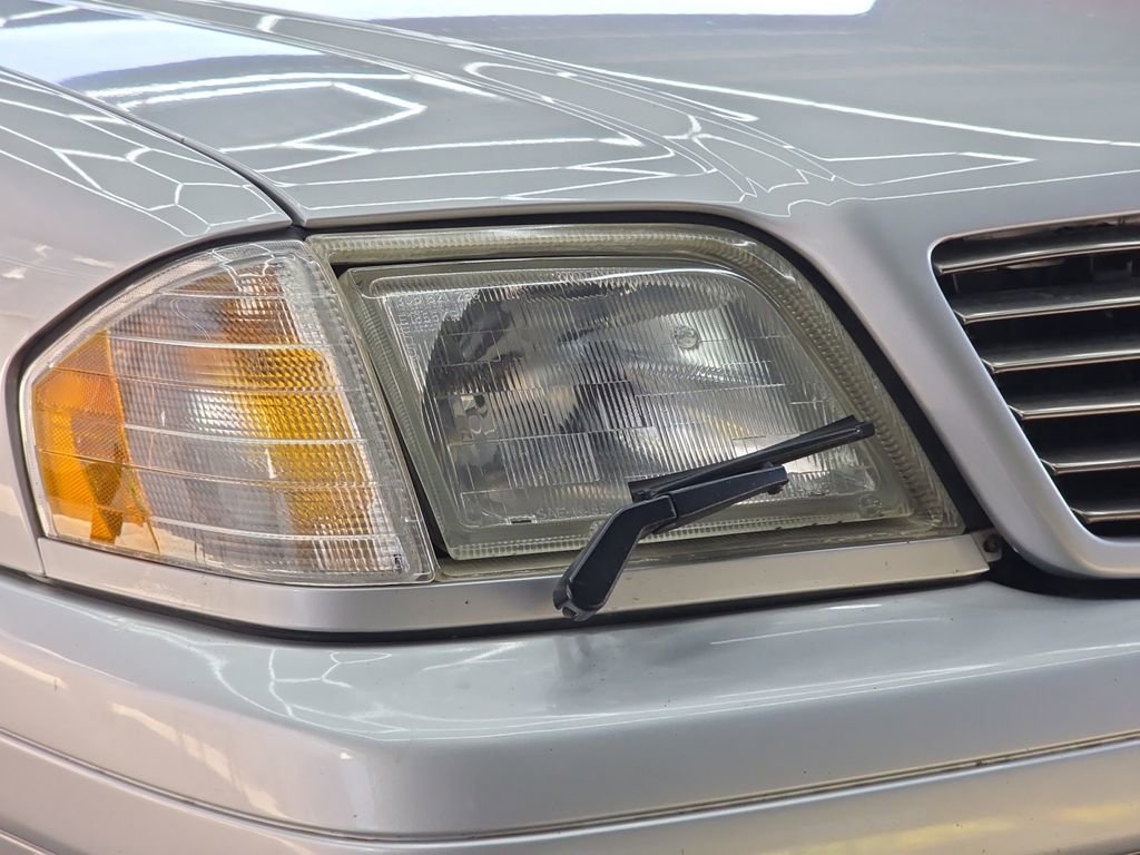 Used 1999 Mercedes-Benz SL 500 image 38