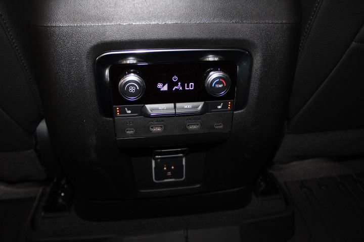 New 2026 GMC Yukon Denali w/ Denali Reserve Package AWD/4WD image 26