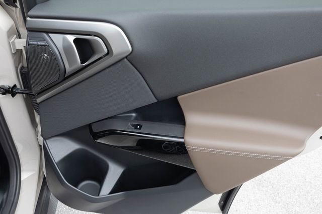 Used 2026 BMW X3 xDrive30 w/ Premium Package image 18