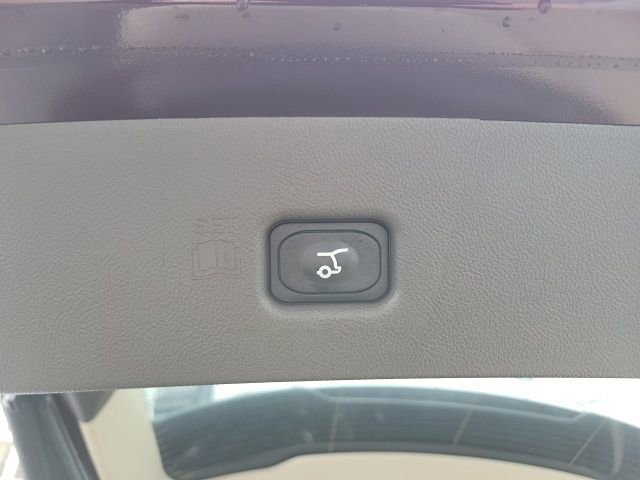 Used 2023 Lincoln Nautilus AWD w/ Premium Package image 23